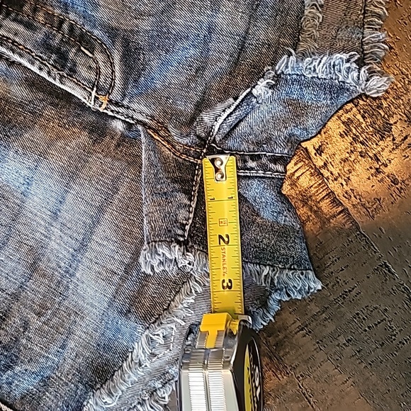 Mudd Shorts - Picture 9 of 9